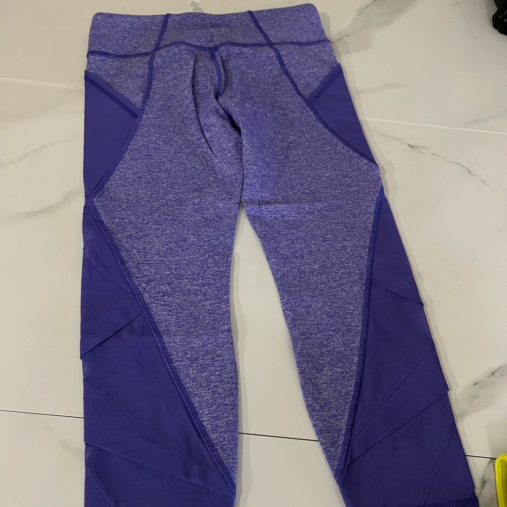 Ivivva mesh crops size 12